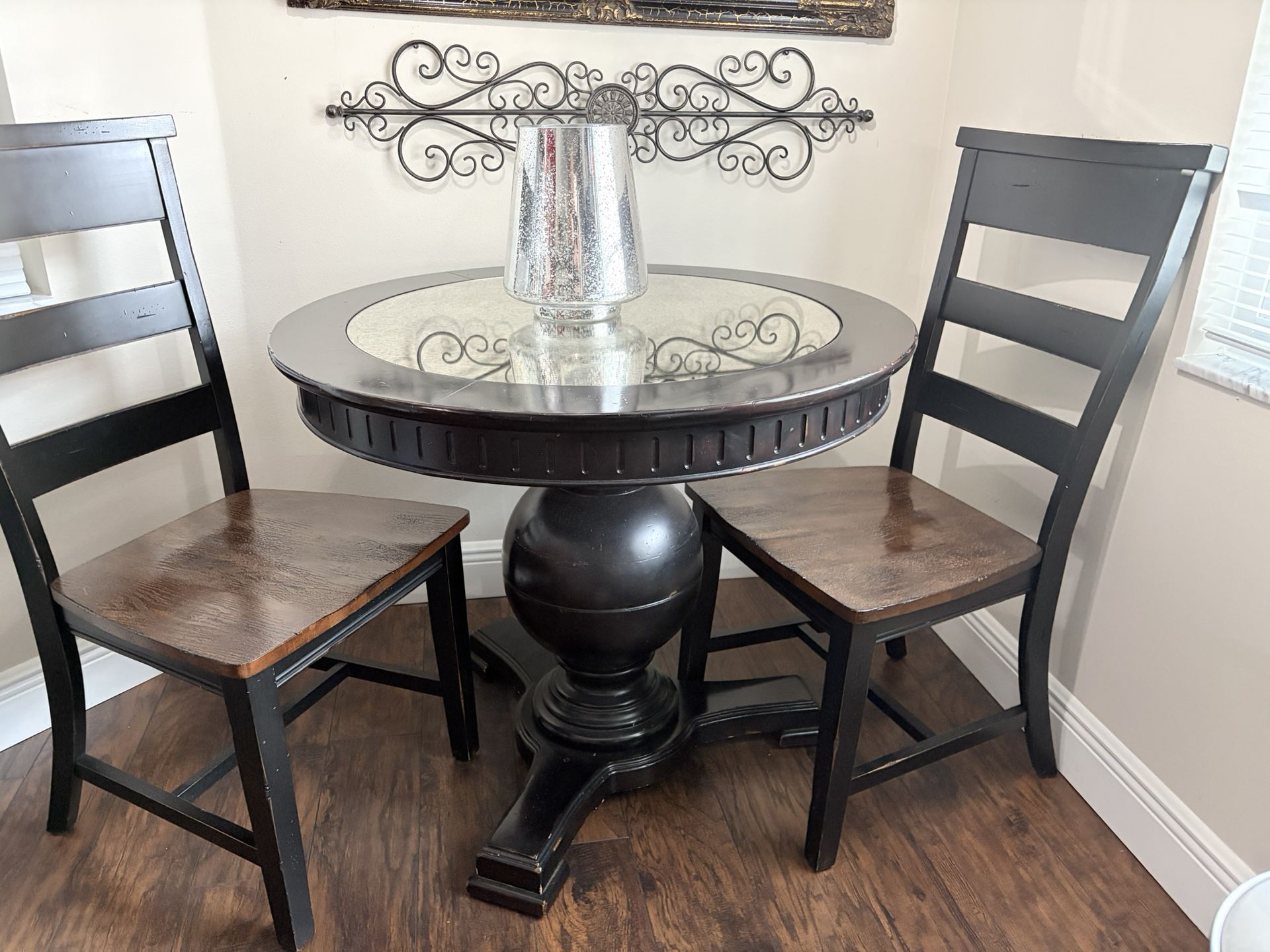 “STUNNING POTBELLY DINING SET”