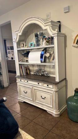 Farmhouse Hutch /Credenza/Sideboard