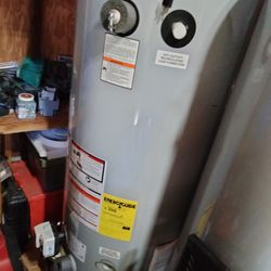 SMITH Gas Water Heater Brand NEW
