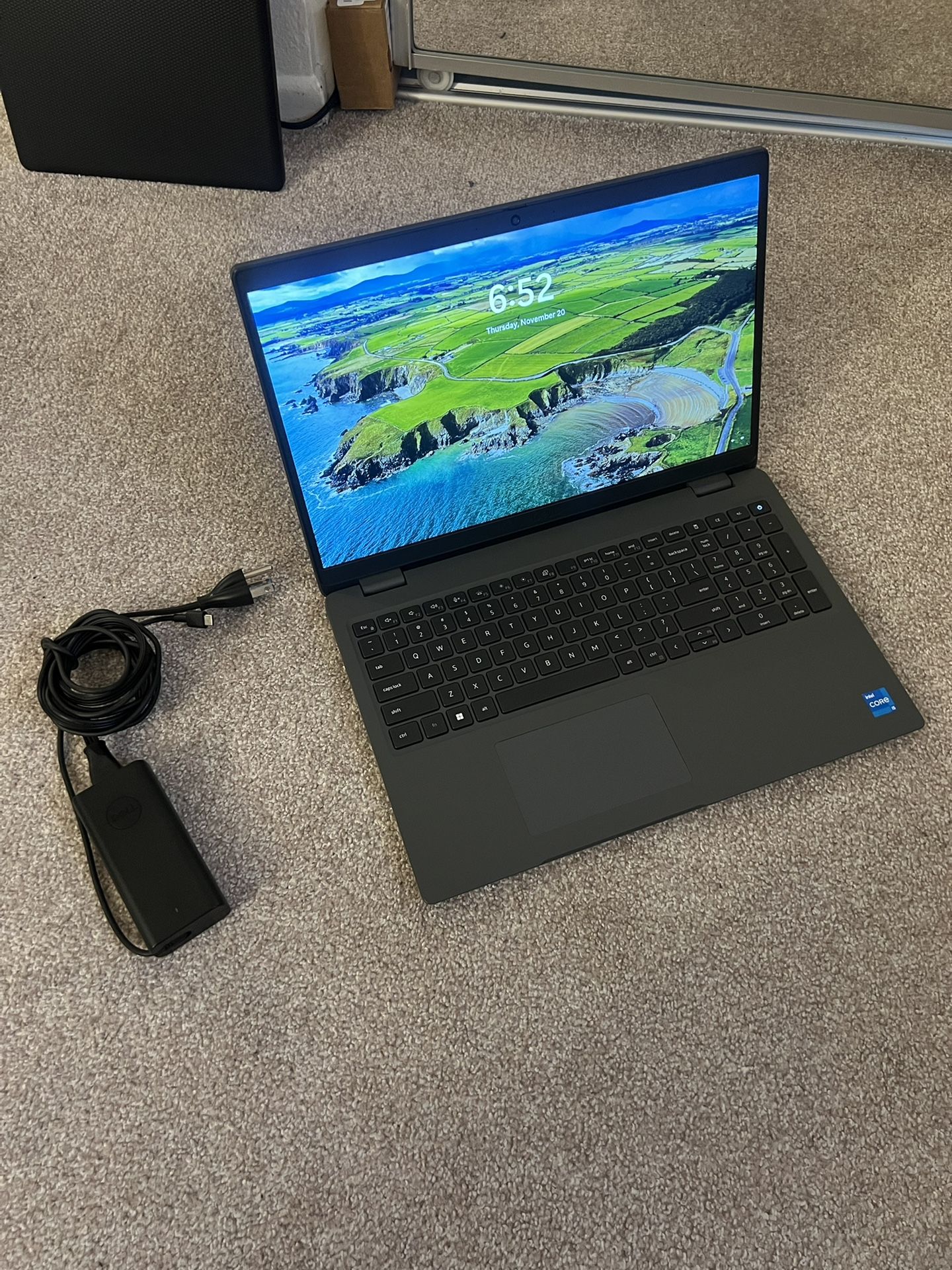 Dell Latitude Laptop (Intel i5 CPU / 15.6" Screen)