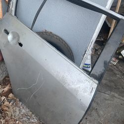 Infiniti Rear Door