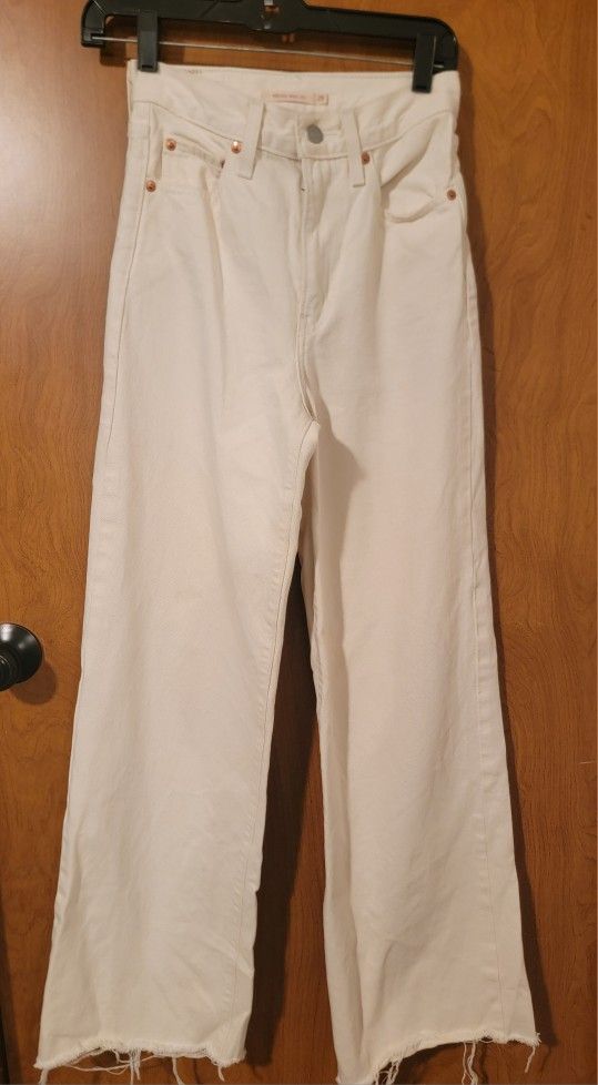 Brand New Levi's Cream Ribcage Straight Wide Leg Jeans Size: 25