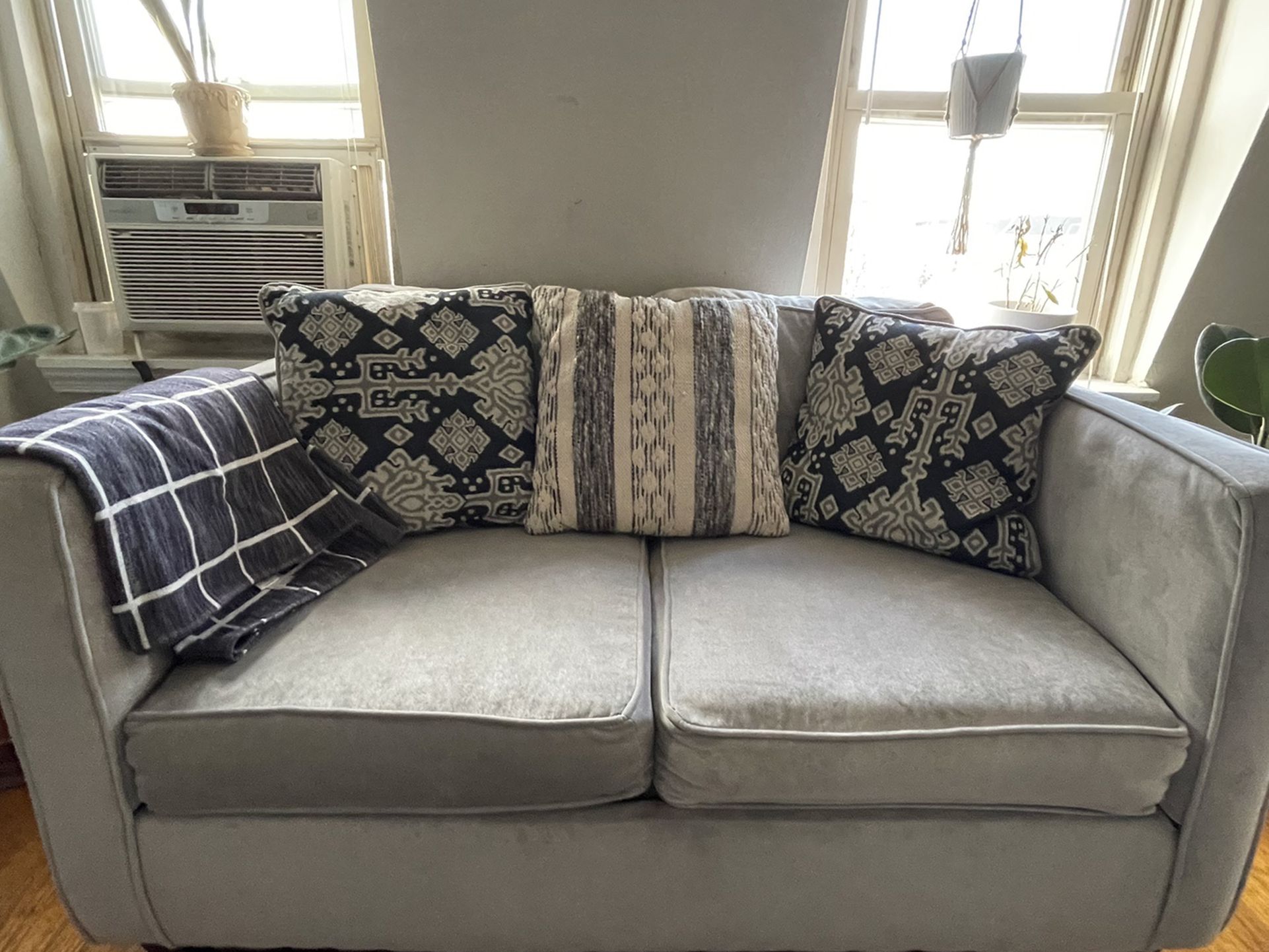 Love Seat by Serta, Comfy! Gray, Moving sale - $150