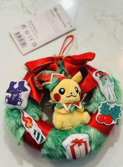 NWT Pikachu Christmas Pokémon holiday Workshop Wreath Plush 6 3/4 In Ornament 