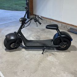 MotoTec Fat Tire 2000w Electric Scooter.