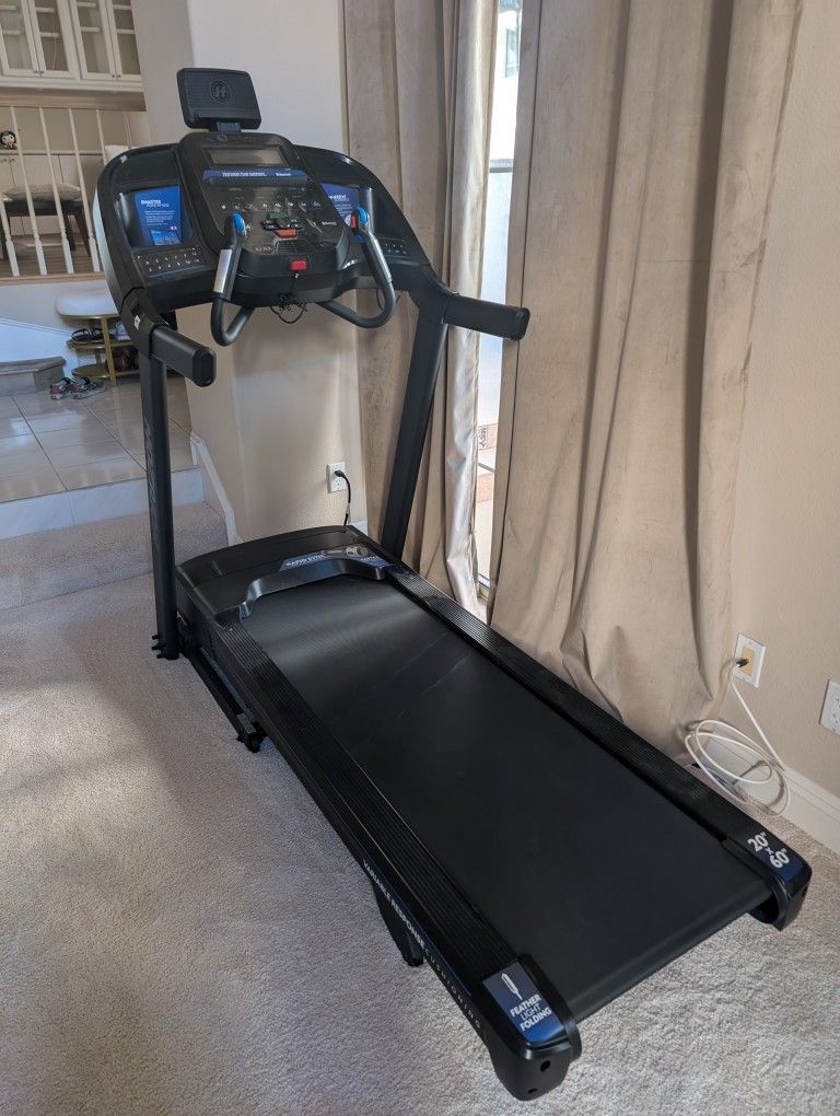 Horizon Fitness 7.0 AT Studio treadmill