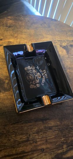 Club Macanudo Ash tray