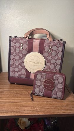 Coach Tote