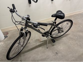 Schwinn Trailway 700c Men’s Hybrid Bike – Ready to Ride + Extras