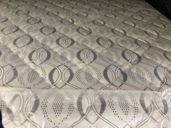 Full size PILLOWTOP mattress