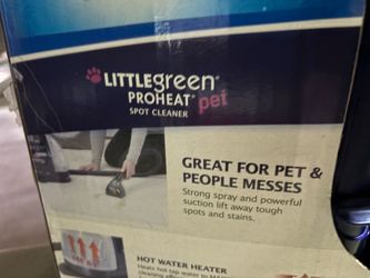 Car carpet cleaner