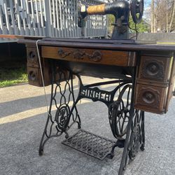 Antique Singer Sewing Machine $70 OBO