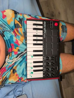 AKAI PROFESSIONAL MPK mini