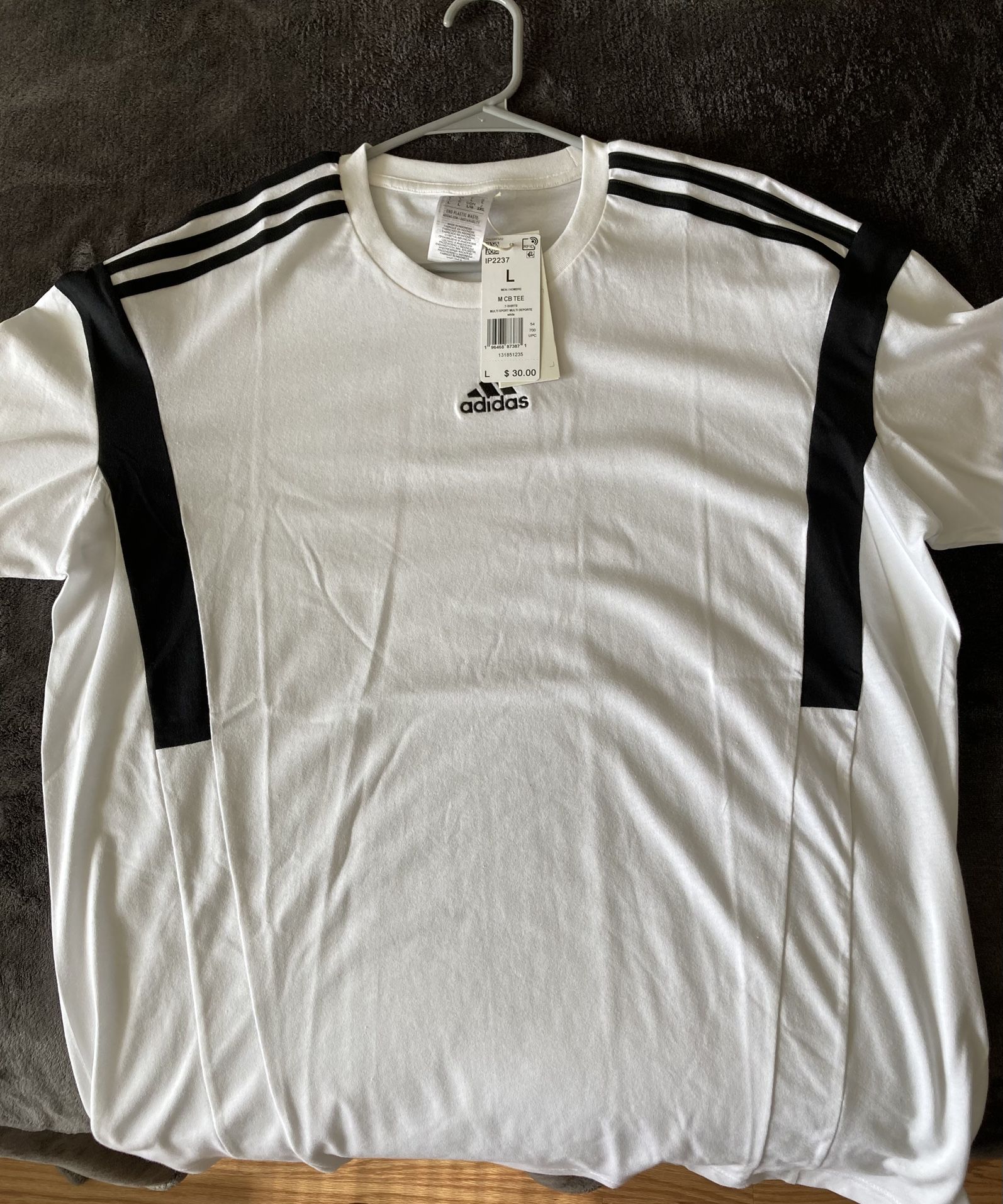 Adidas T-Shirt