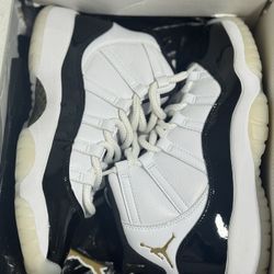 Jordan 11 Size 5.5 Boys 