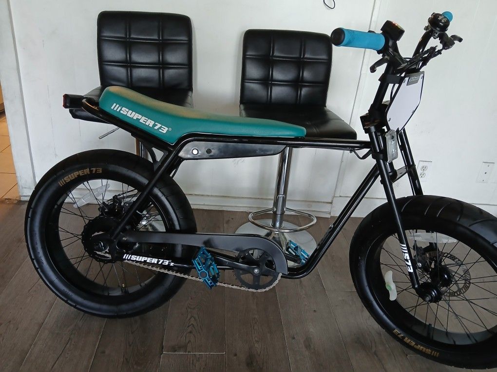 Super 73 Z1 Electric BIKE Like New For $800 No Less 
