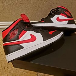 Air Jordan's 1 Nike  Men's size 9.5