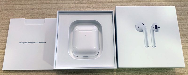 Airpods 2(wireless charging case)