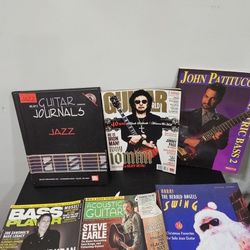 22 OLD VINTAGE GUITAR BOOKS SEND ME OFFERS...