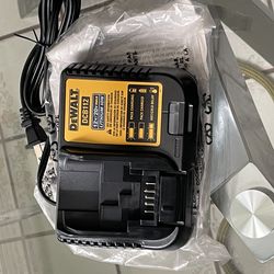 DeWalT charger