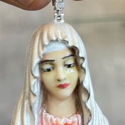 Mary Pendant 