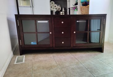 TV cabinet