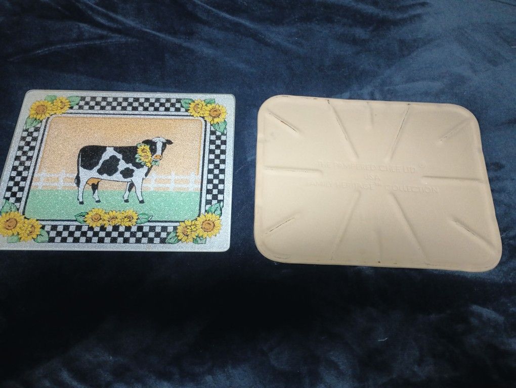2 Cutting Boards