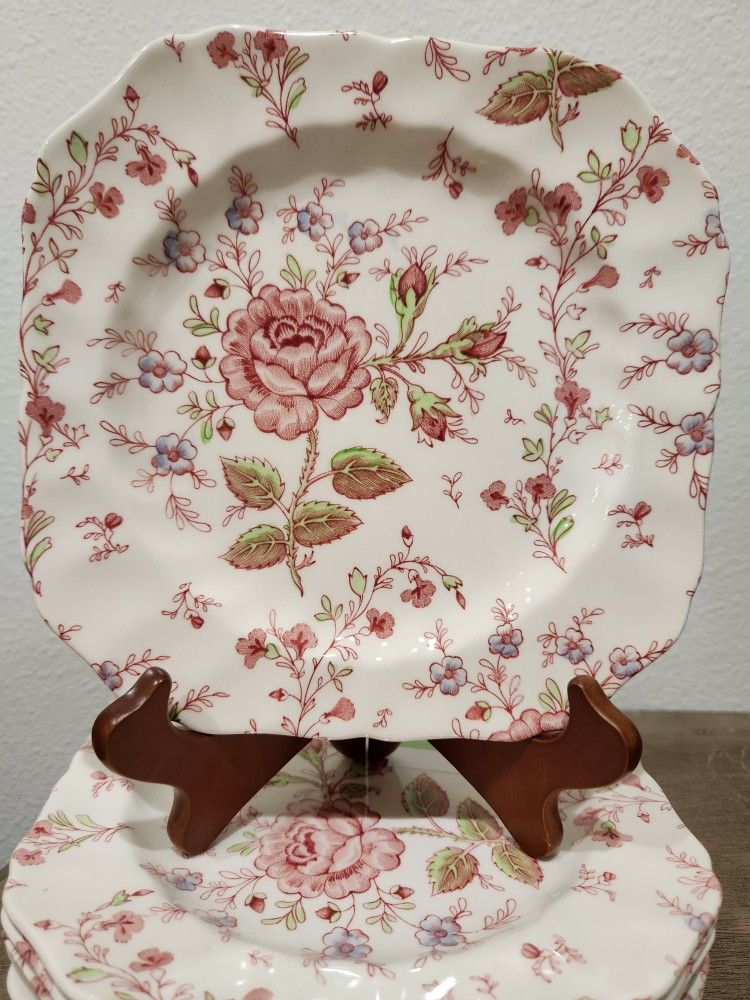 Set of 12 Vintage Rose Chintz by Johnson Bros.. Made in England