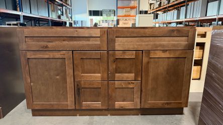 Bathroom cabinet