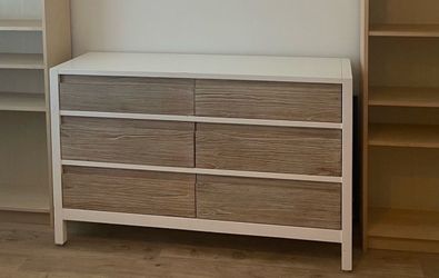 Dresser with 6 drawers