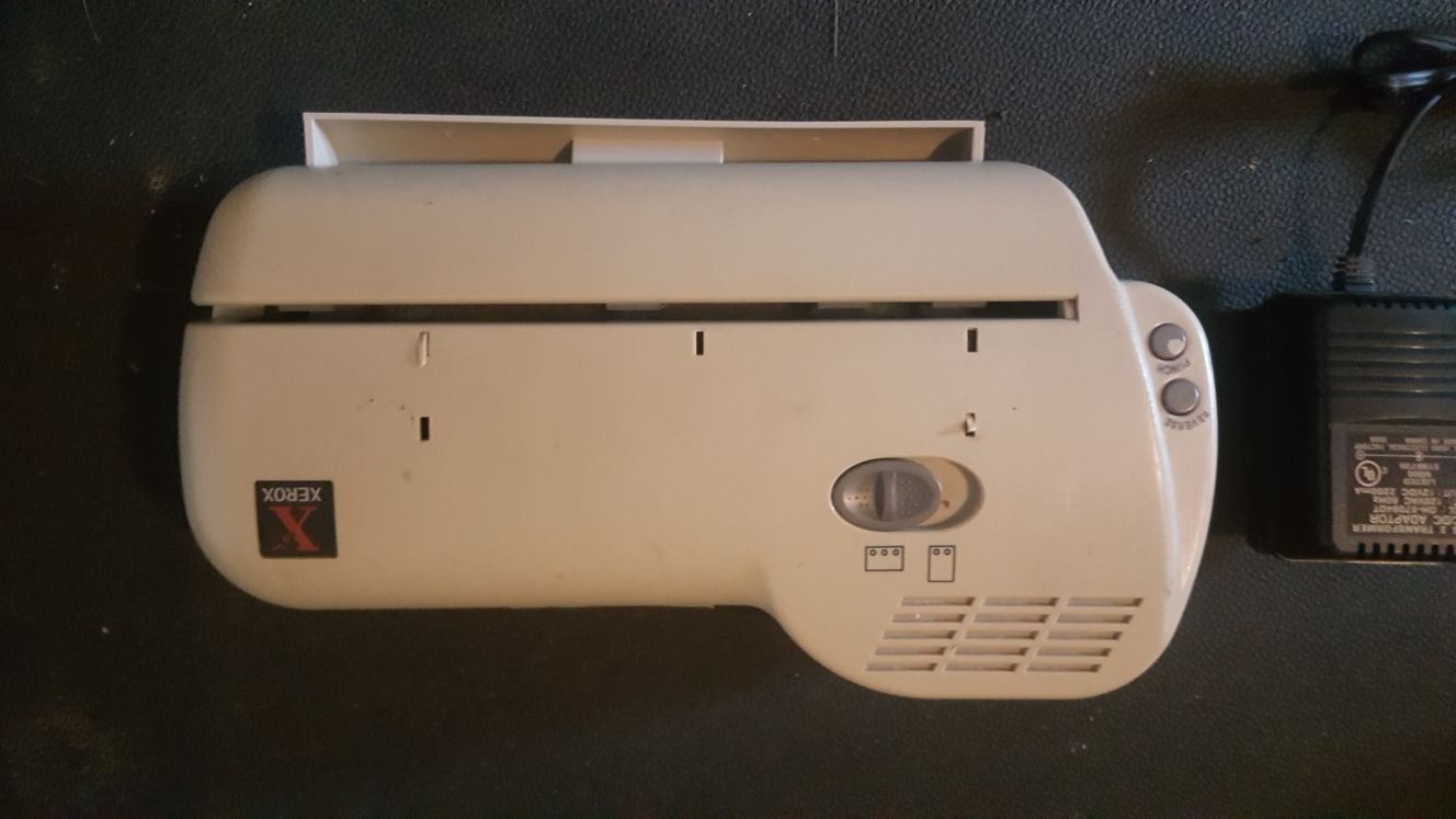Xerox Commercial electric hole puncher