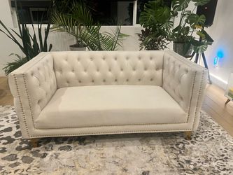 Chesterfield love sofa
