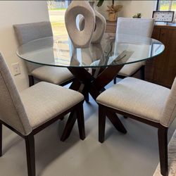 Round Dining Table Set