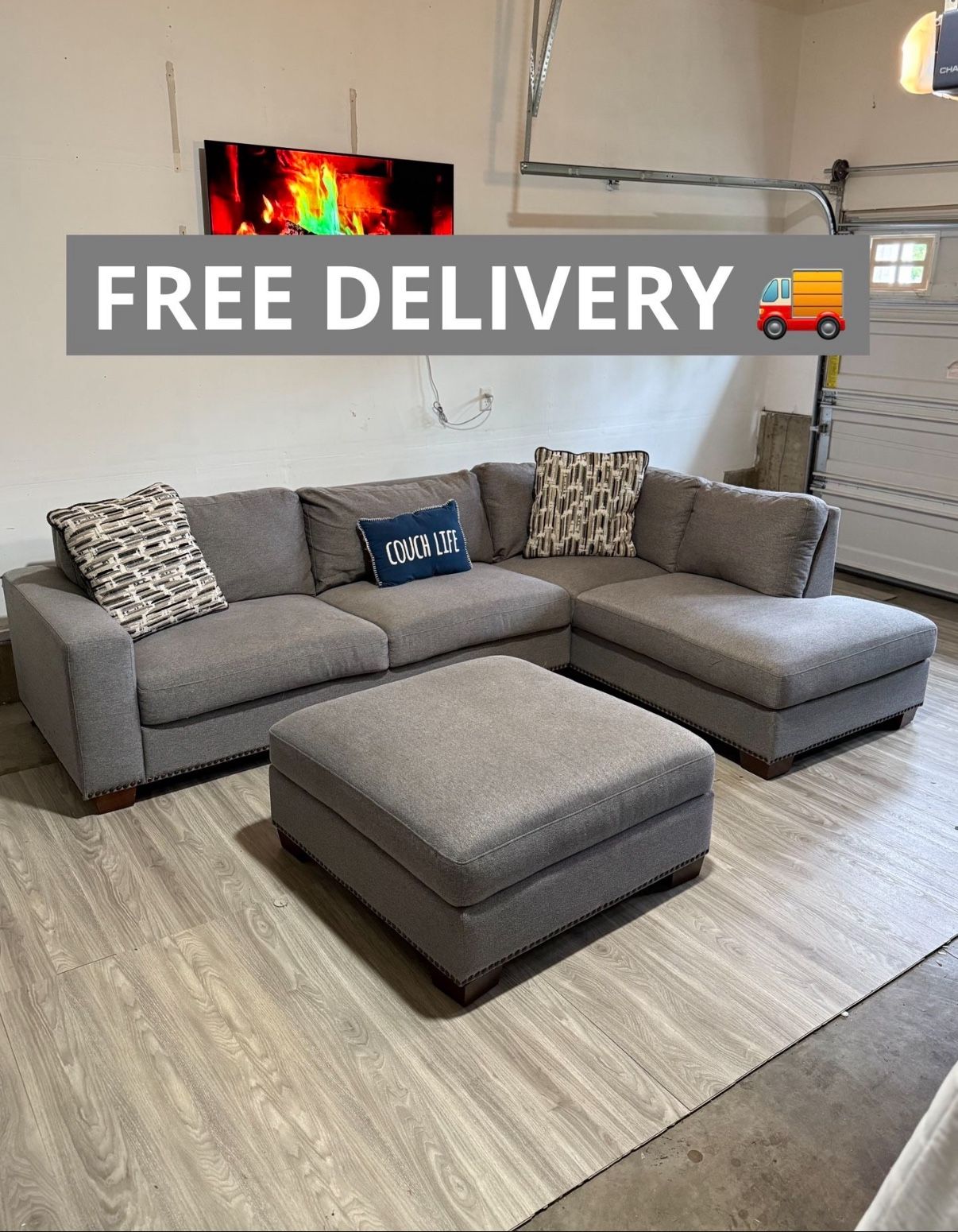Large Costco Sectional Couch šļø- Free Delivery š
