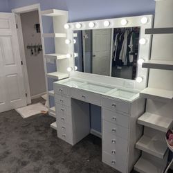 Makeup Vainty With Tempered Glass Top And Shelf’s 