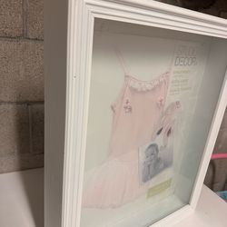 Keepsake shadow box