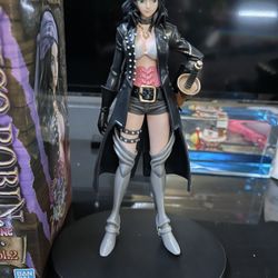One Piece Robin Figure