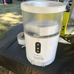 Pet smart Feeder