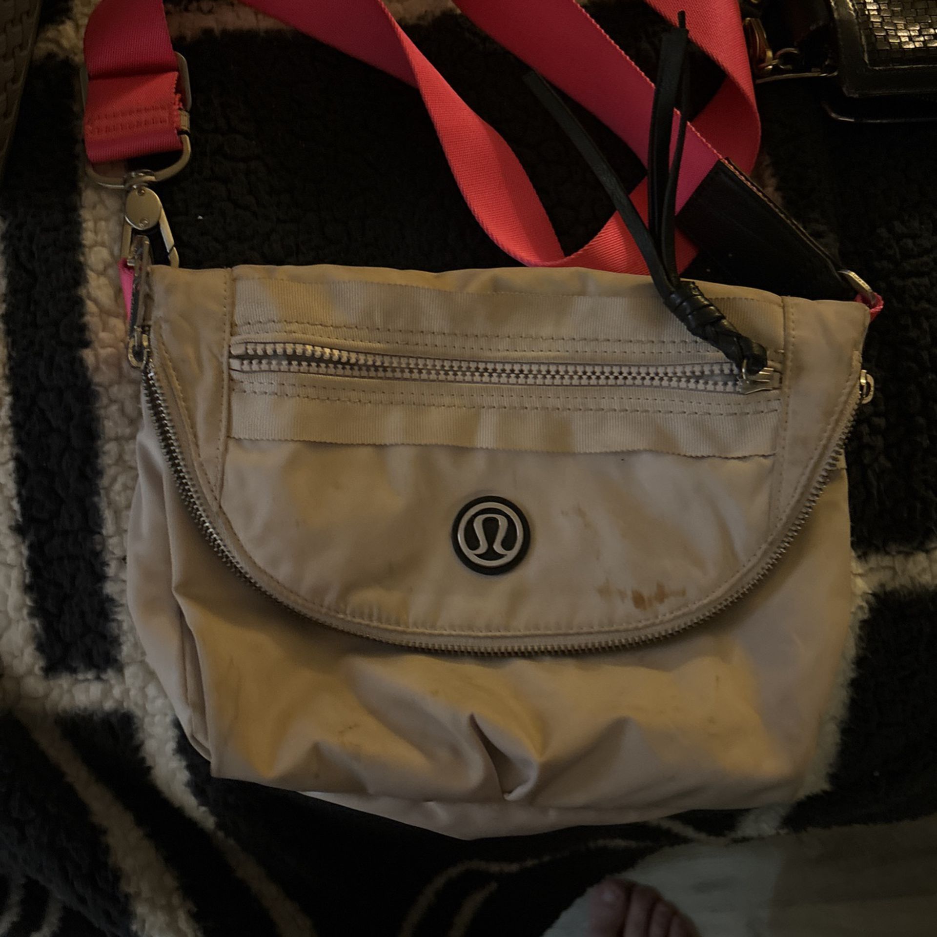Lulu LEMON pink Shoulder Strap Bag