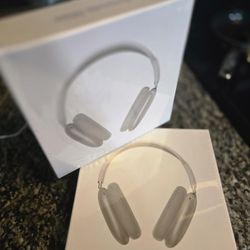 Airpod Max Starlight