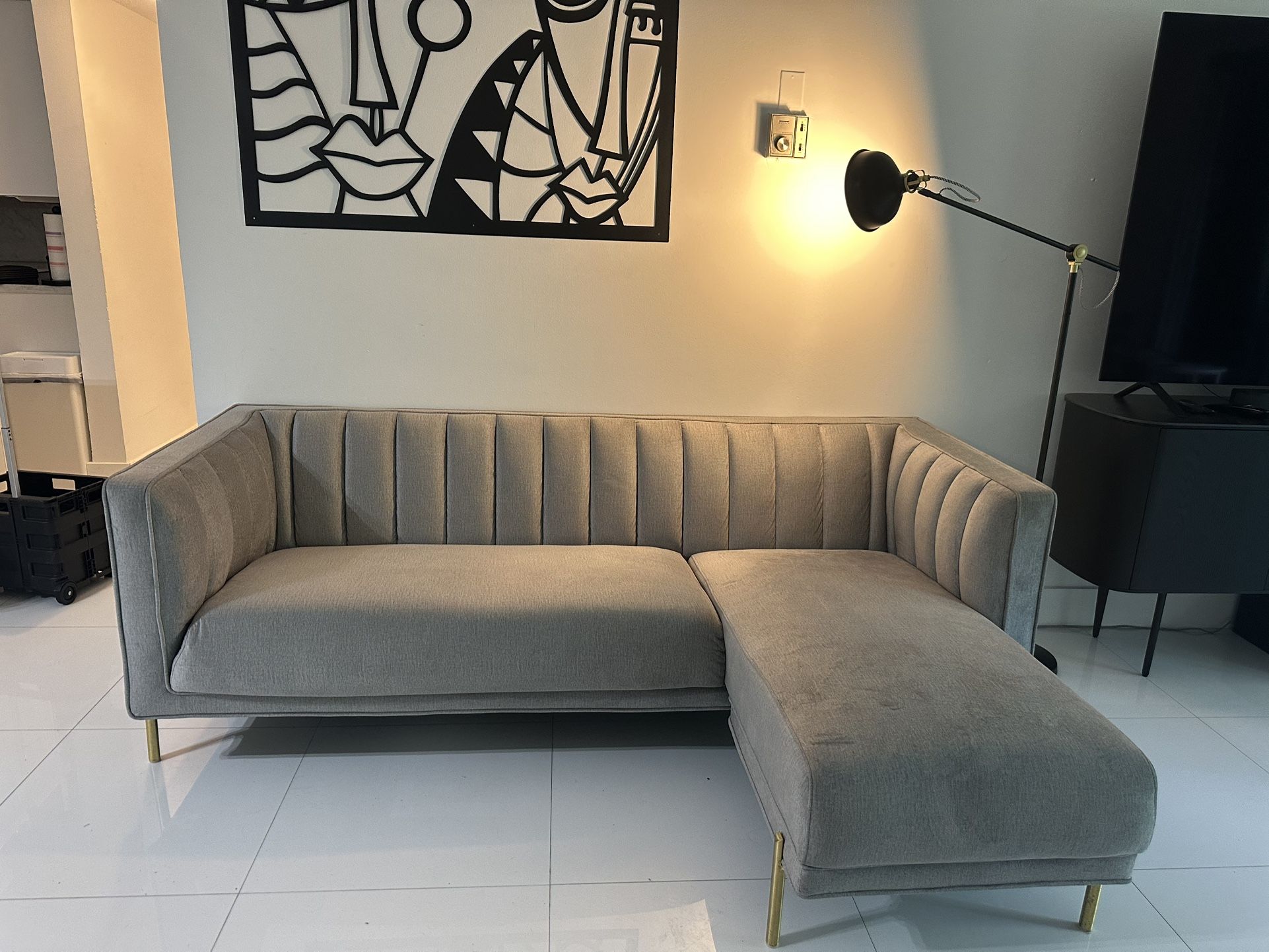 Bella Gray Velvet Right Chaise Sectional
