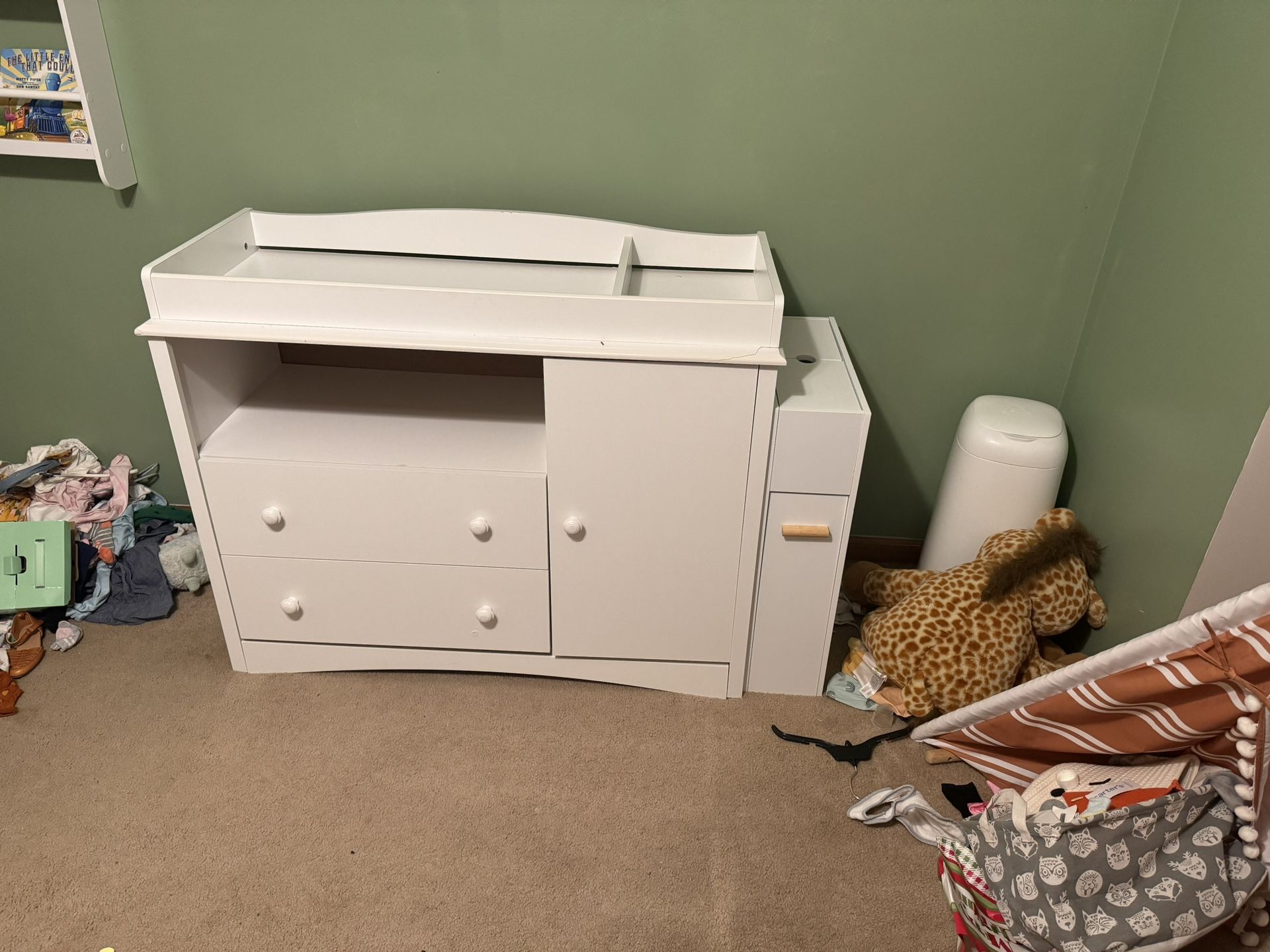 Dresser With Changing Station 