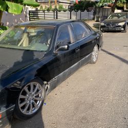 1995 Lexus LS 400