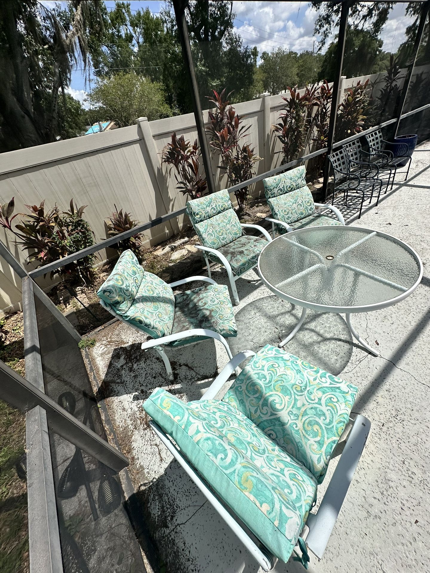 Outdoor Patio Set – White Metal & Glass Table with 4 Chairs