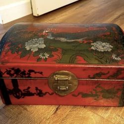 Mid 20th Century Chinese Lacquered 2 Bottle Wine Carrier