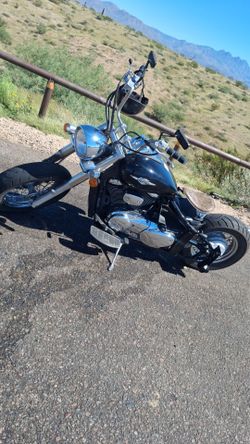 Suzuki blvd c50 bobber for sale $2600