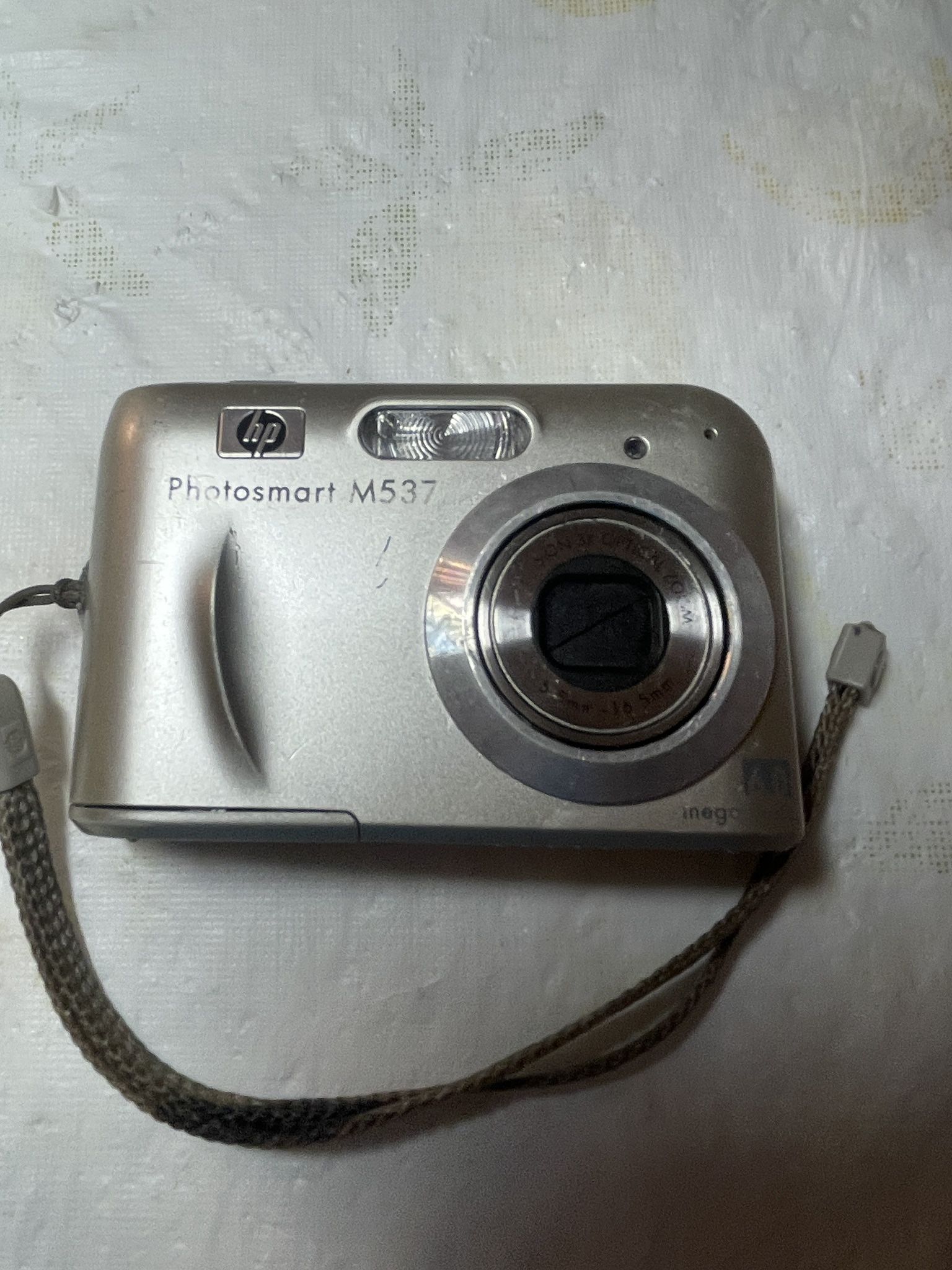 HP Photosmart M537 6.0MP Digital CameraModel: SNPRB-0701 Color Silver