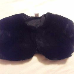 NEW Carter's black plush sleeveless faux fur vest 3t
$3 FIRM