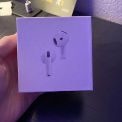AirPod Gen 4(Throw Offers!)