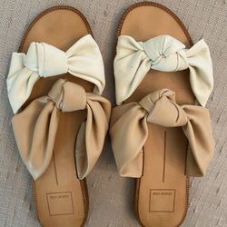 Dolce Vita Women’s Size 9 Leather Sole Two Tone Flats Sandals 